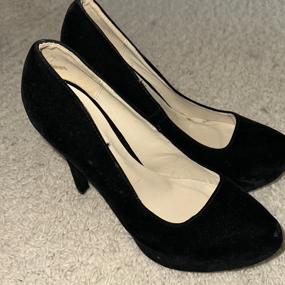 Black suede heels